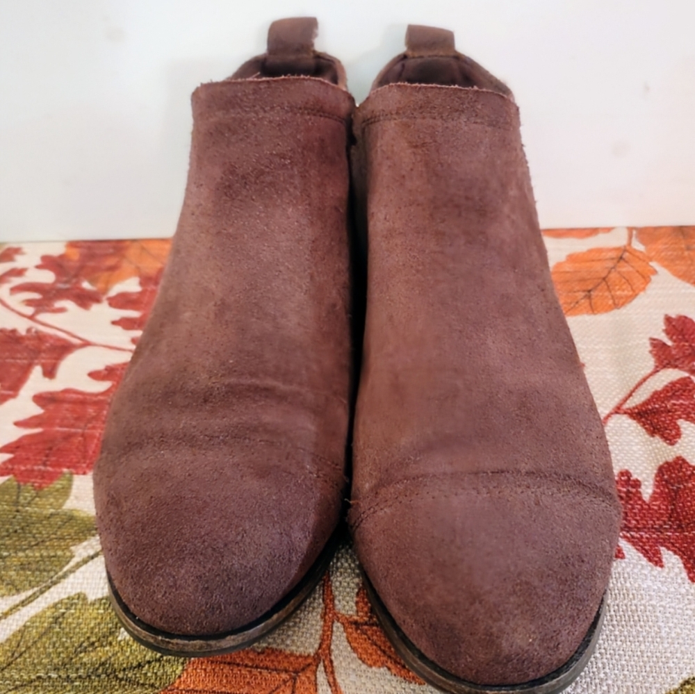 TOMS Brown Suede Ankle Boots Side Zip Comfort Low Heel Women's Chelsea 7.5 - Picture 7 of 15